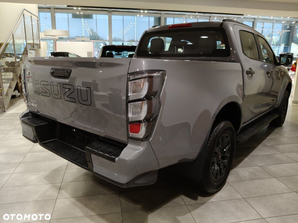 Isuzu D-Max - 4