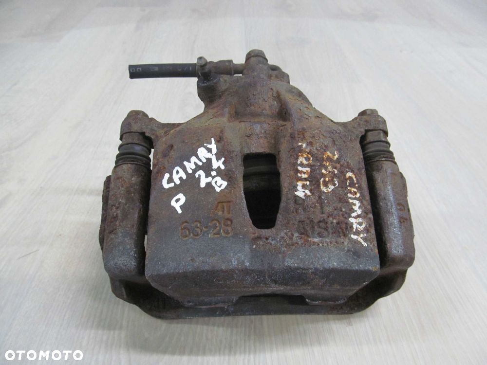 TOYOTA CAMRY VI 01-06 ZACISK HAMULCOWY PRAWY PRZOD - 1