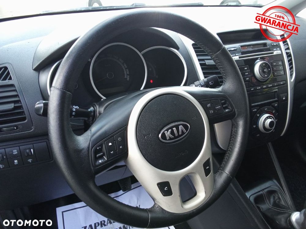 Kia Venga - 18