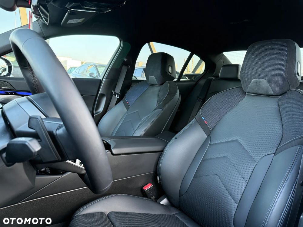 BMW Seria 5 - 25