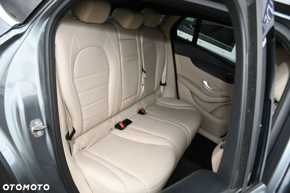 Mercedes-Benz GLC 200 d Business Edition - 31