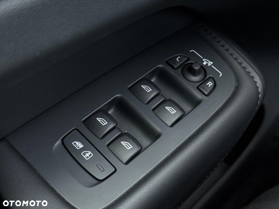 Volvo XC 60 - 18