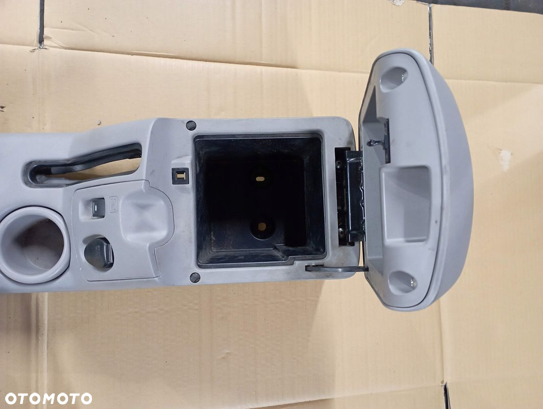 MITSUBISHI L200 PODŁOKIETNIK TUNEL ŚRODKOWY EUROPA - 4