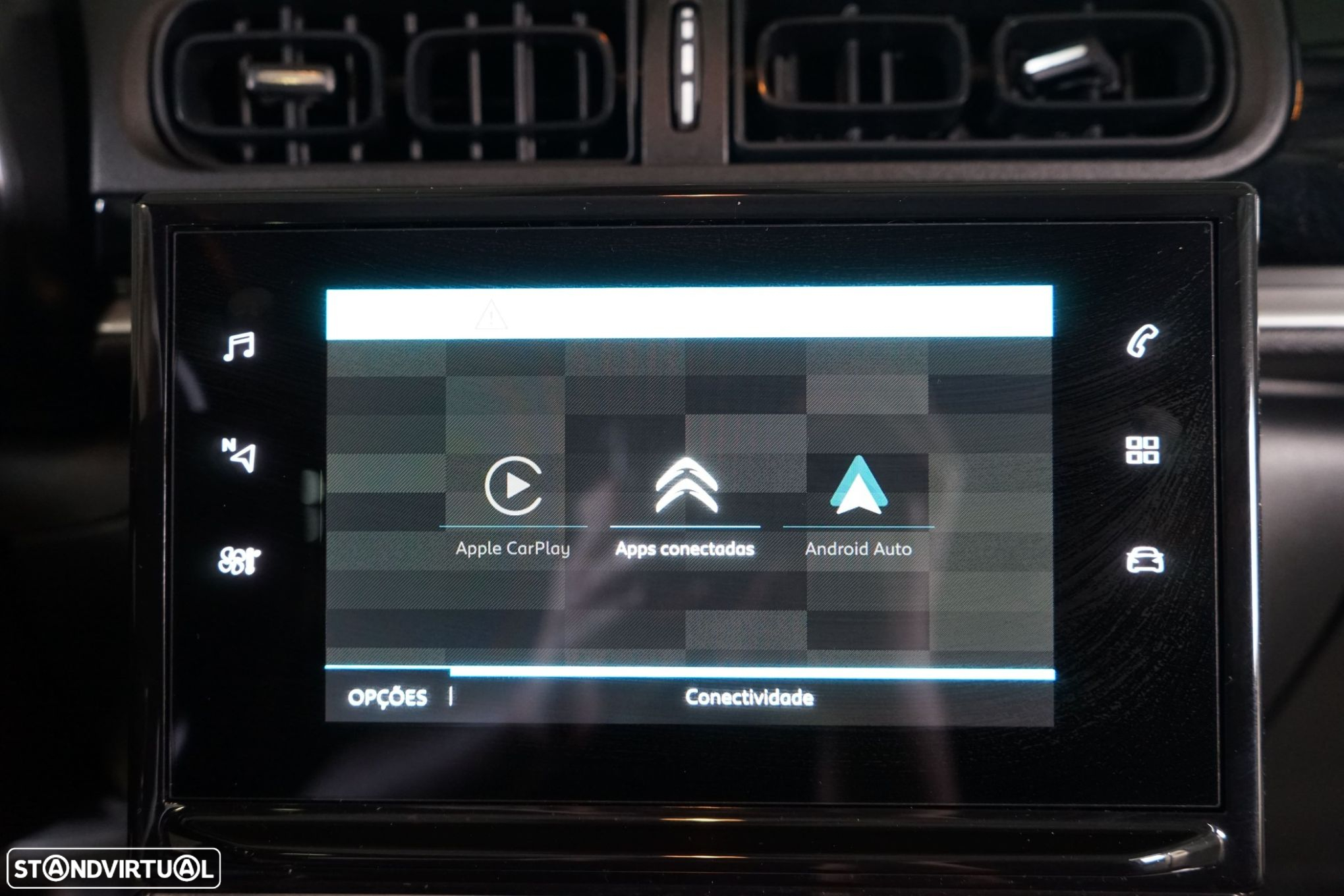 Citroën C3 1.2 PureTech Shine - 32