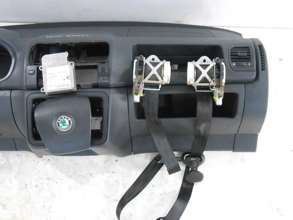 deska konsola poduszka airbag skoda praktik # - 2
