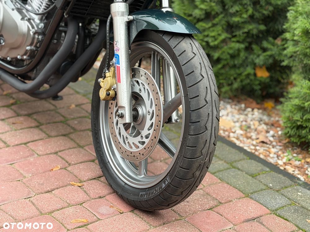 Honda CB - 22