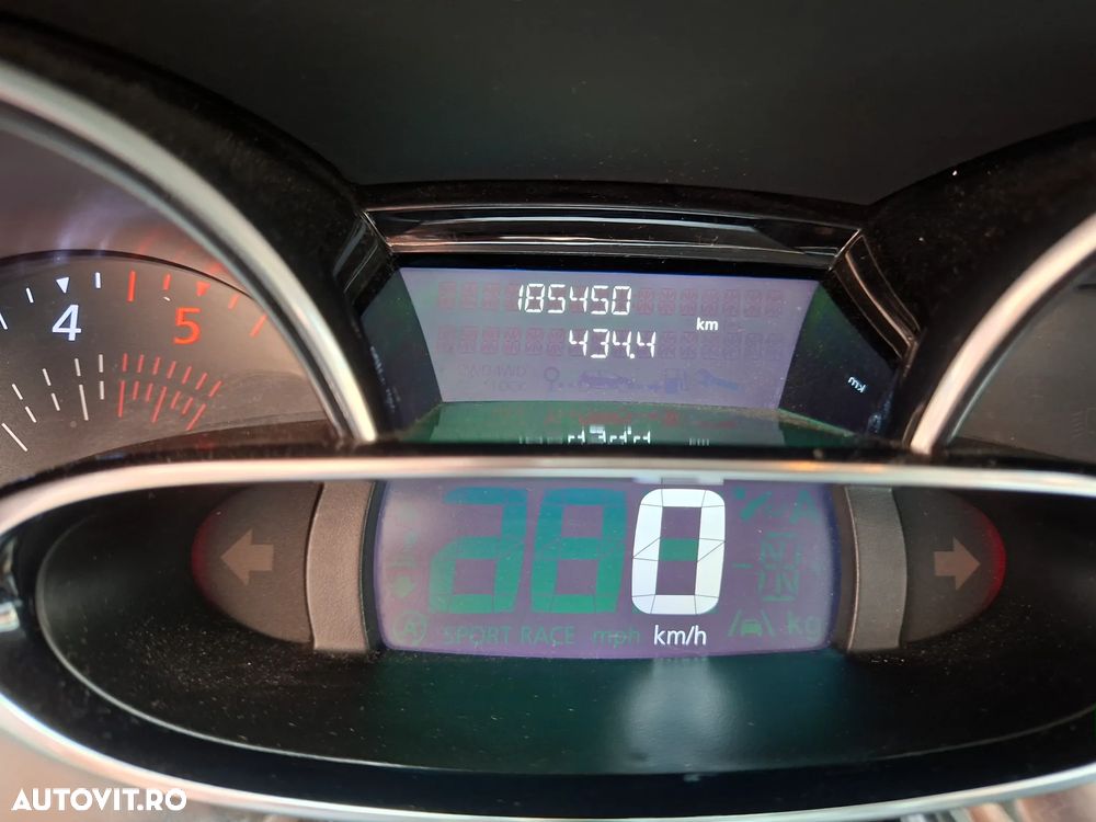 Renault Clio (Energy) dCi 90 Bose Edition - 15