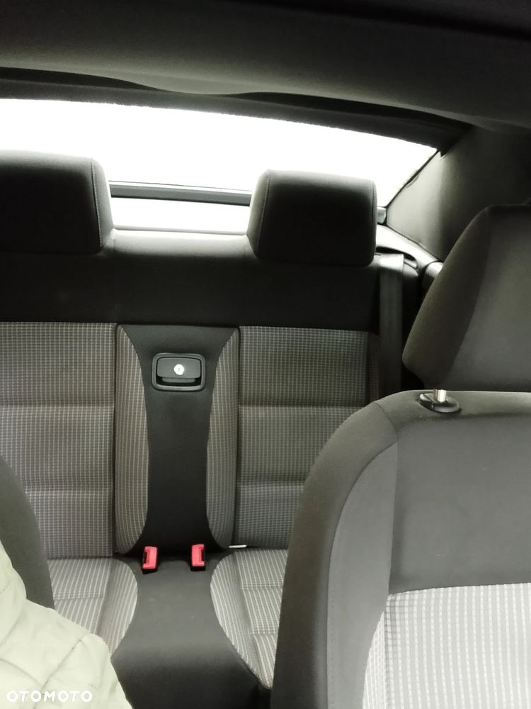 Volkswagen Eos 2.0 TSI - 9