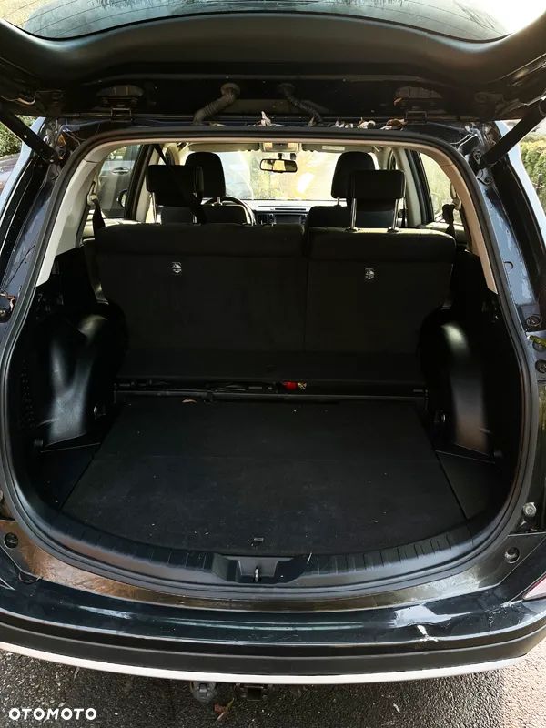 Toyota RAV4 Hybrid Premium 4x2 - 6