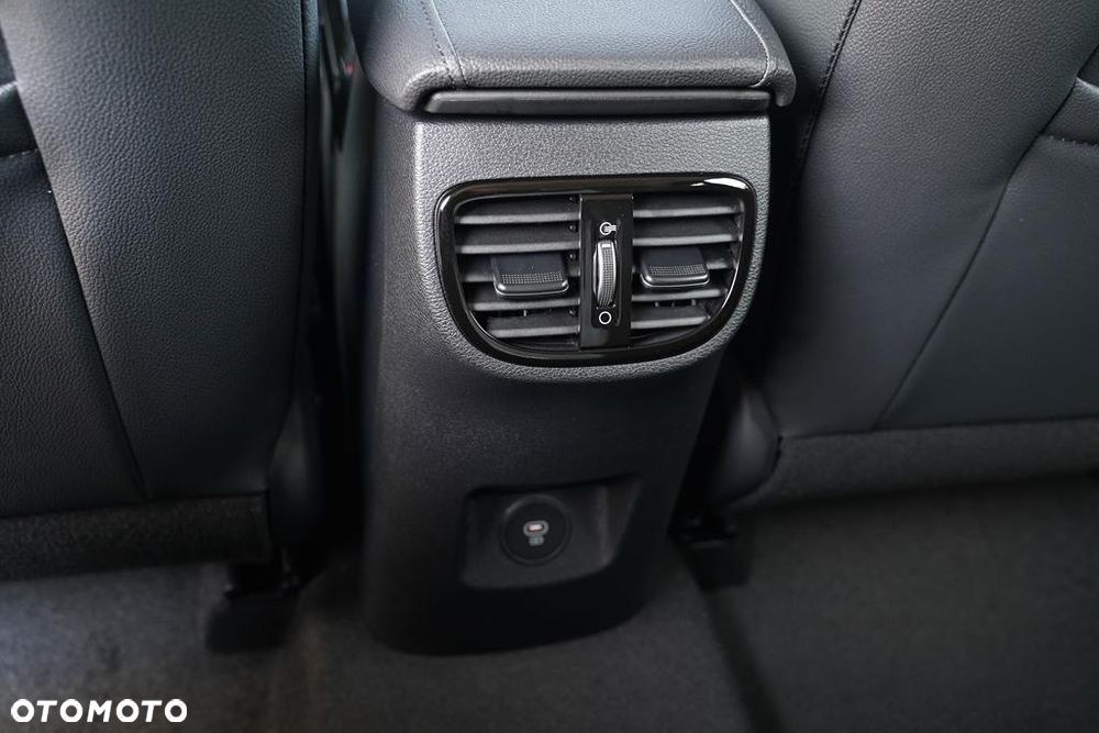 Kia Ceed 1.5 T-GDI Tribute DCT - 10