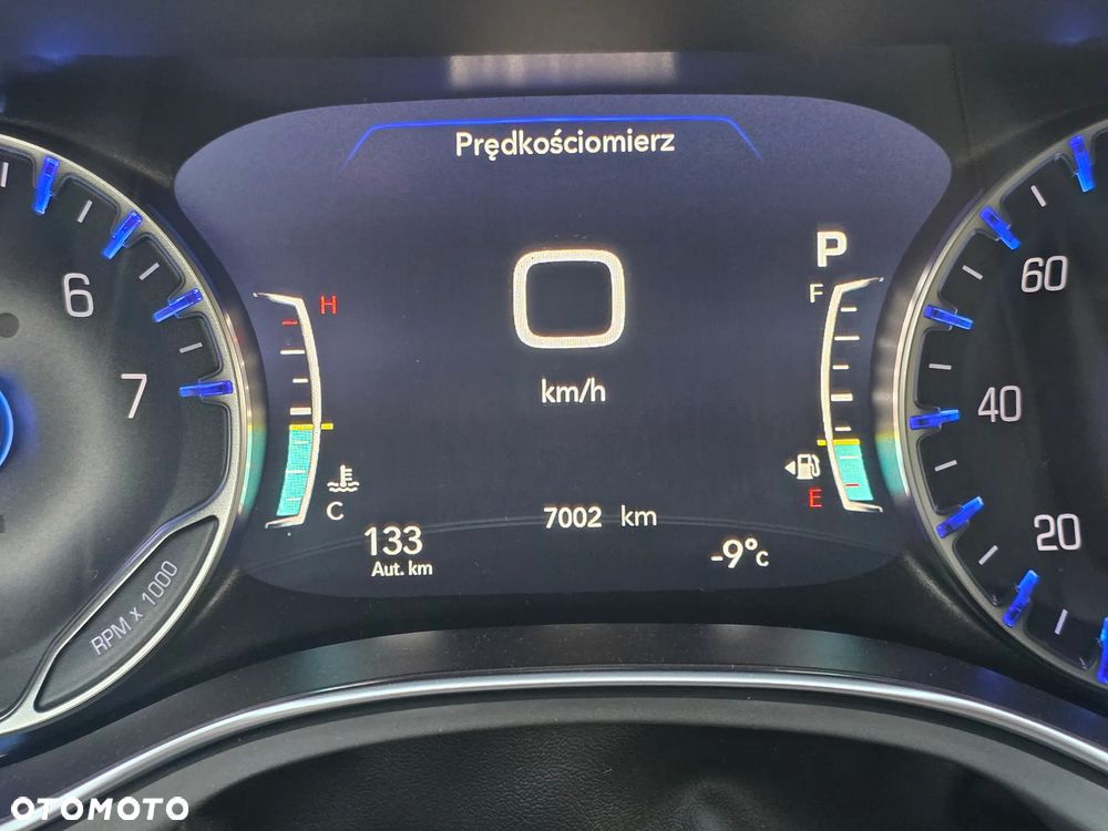 Chrysler Pacifica - 20