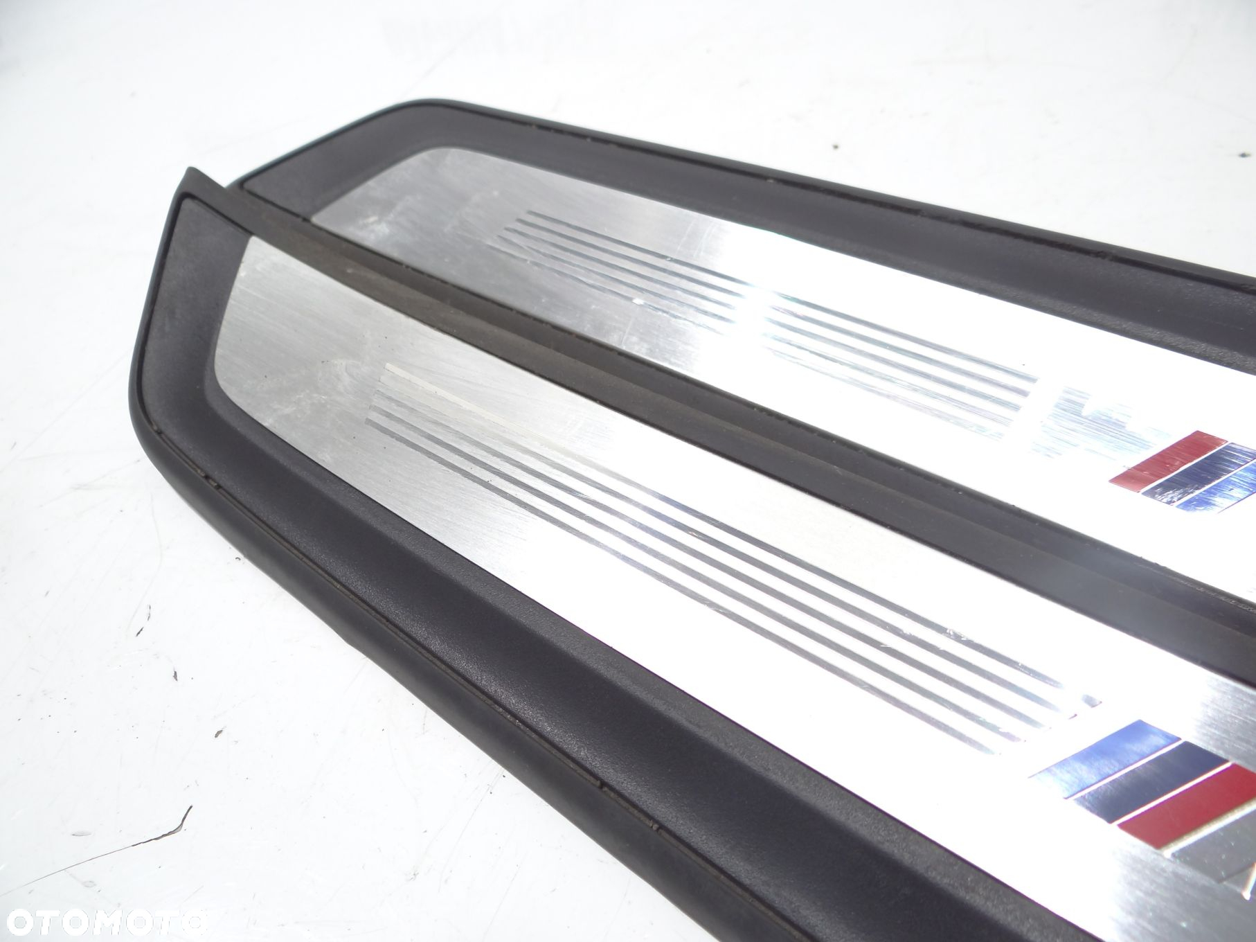 LISTWY PROGOWE BMW X1 E84 M PAKIET OE 8047745 KOMPLET - 8