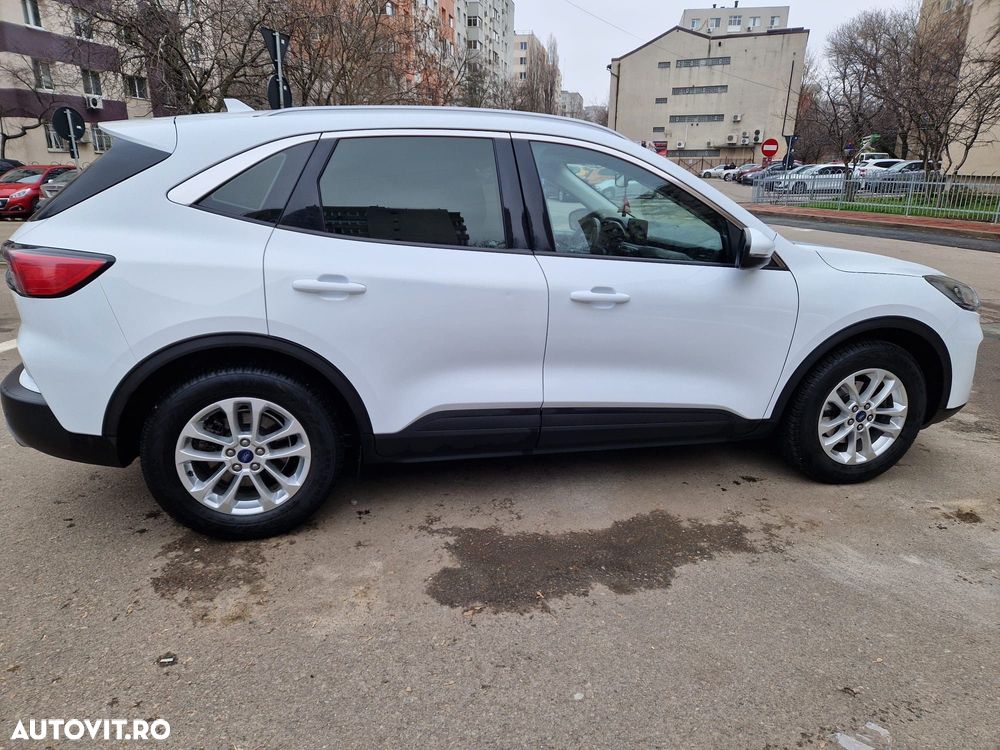 Ford Kuga 1.5 EcoBoost FWD Titanium - 3