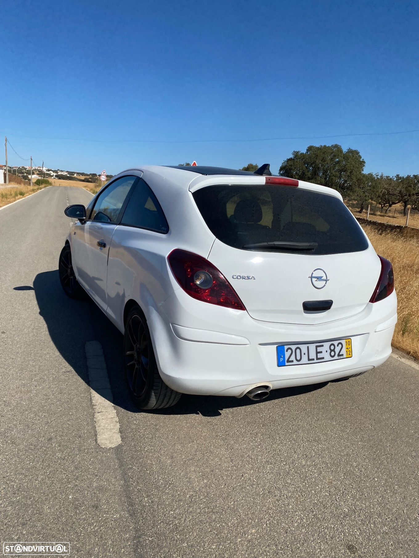 Opel Corsa 1.2 Black Edition - 3