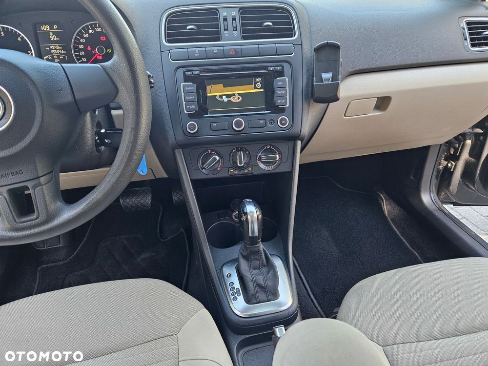 Volkswagen Polo 1.6 TDI DSG Highline - 10