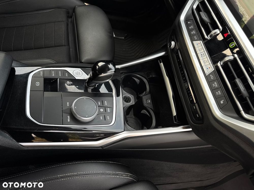 BMW Seria 3 - 12