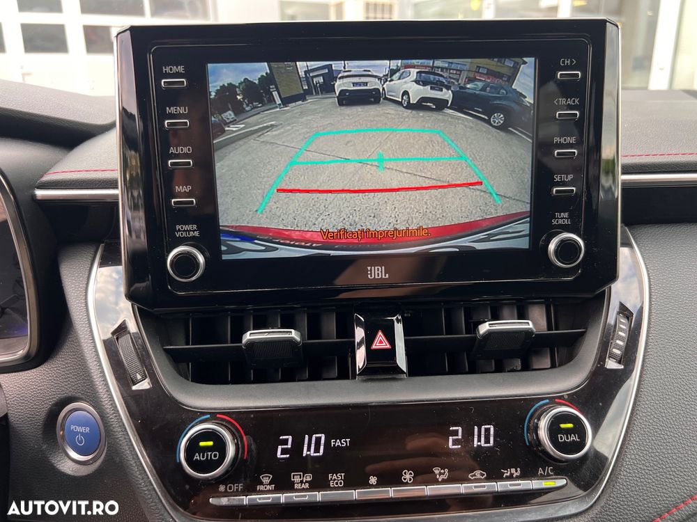 Toyota Corolla 2.0 HSD Exclusive Plus GR Sport Bi-Tone - 18