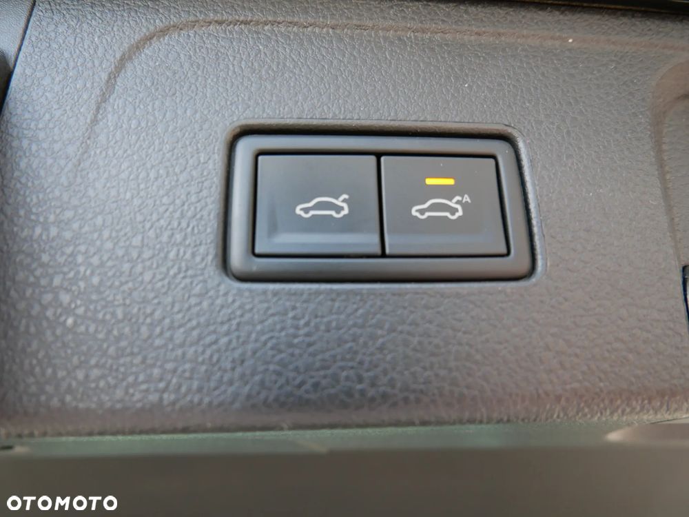Volkswagen Passat 2.0 TDI EVO Business DSG - 31