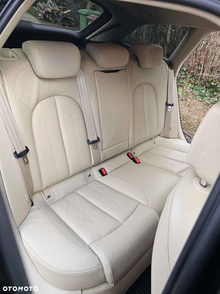 Audi A6 Avant 2.0 TDI Ultra - 24