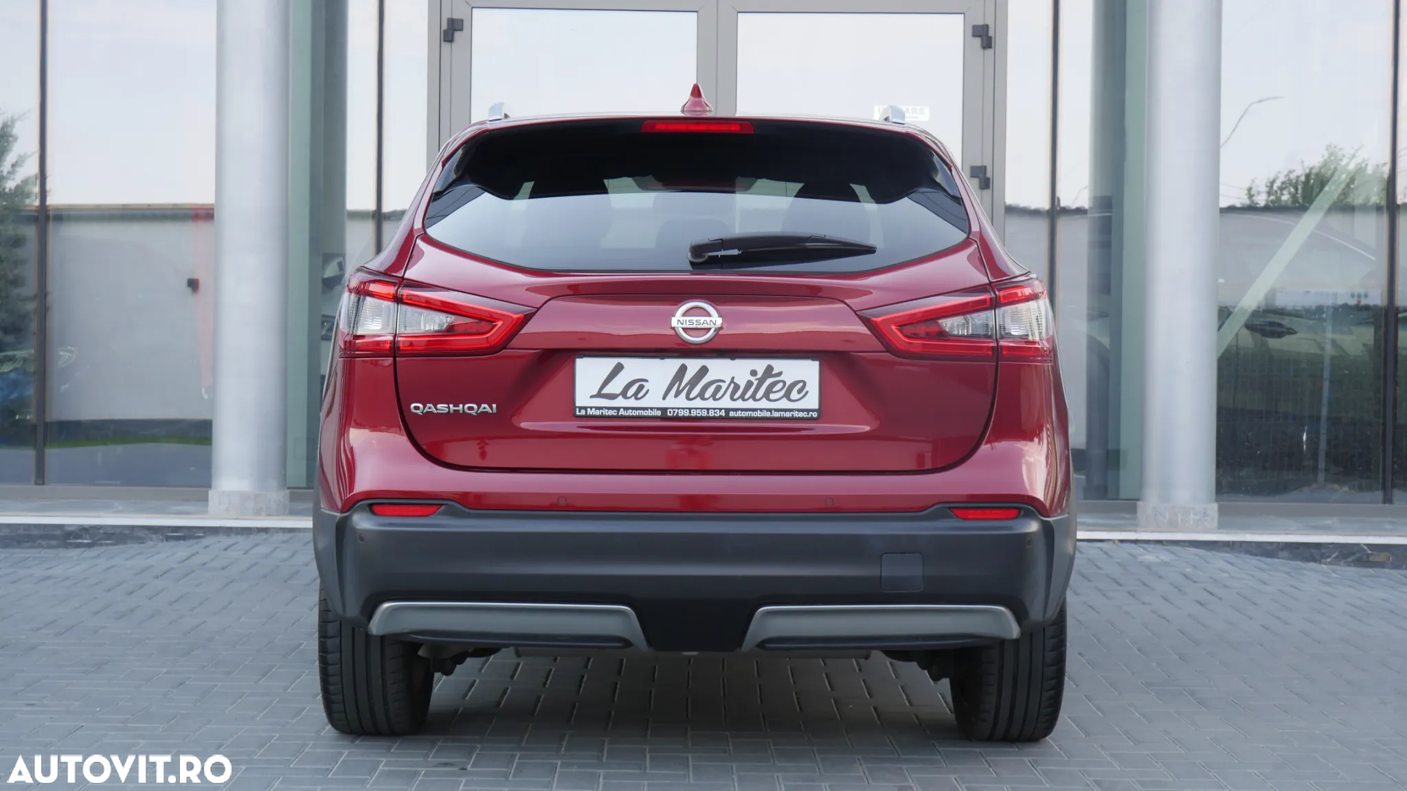 Nissan Qashqai 1.3 DIG-T TEKNA - 10