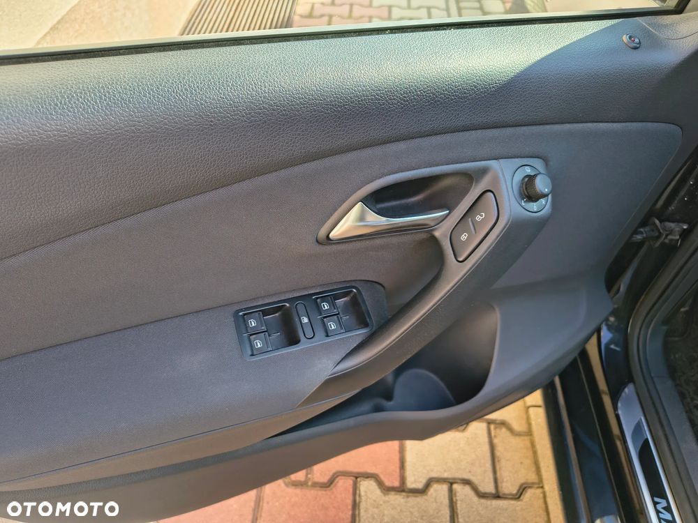 Volkswagen Polo - 12