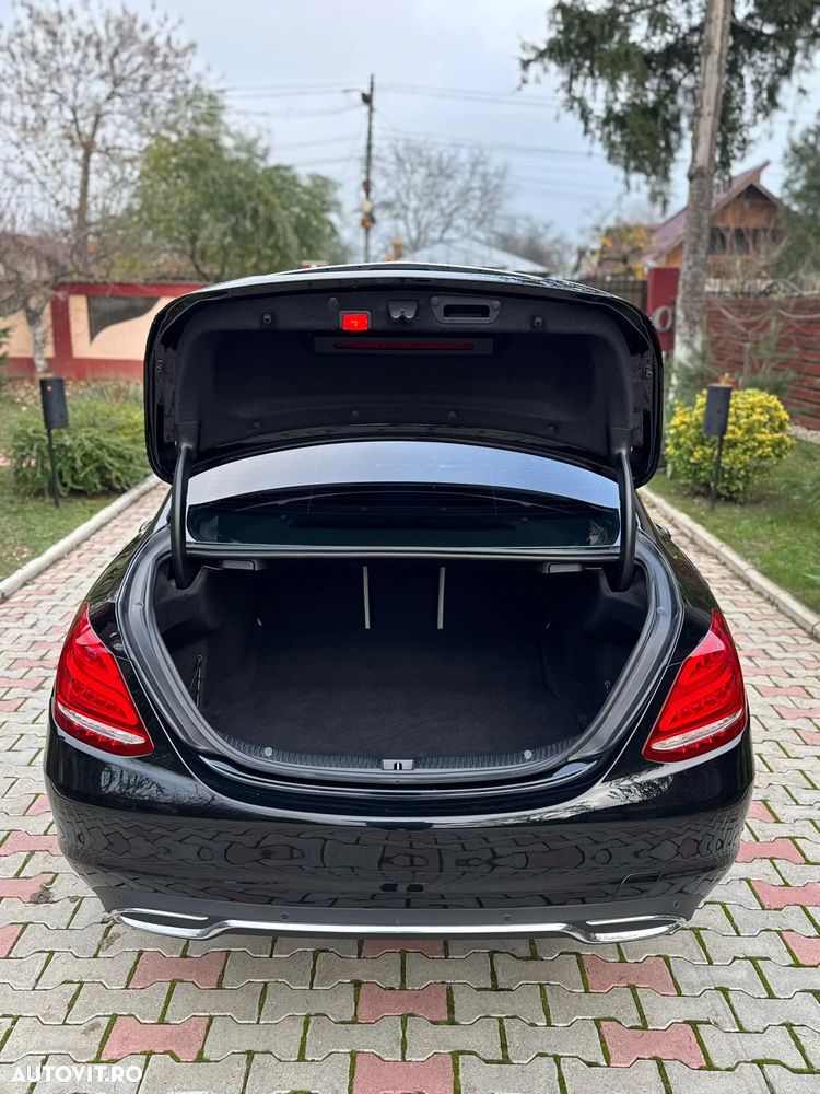 Mercedes-Benz C - 28