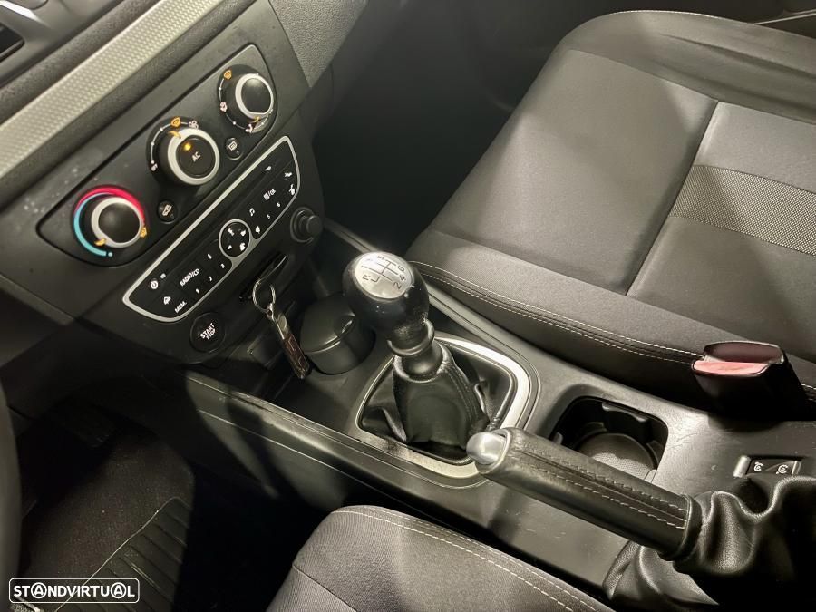 Renault Mégane Sport Tourer 1.5 dCi Dynamique - 9