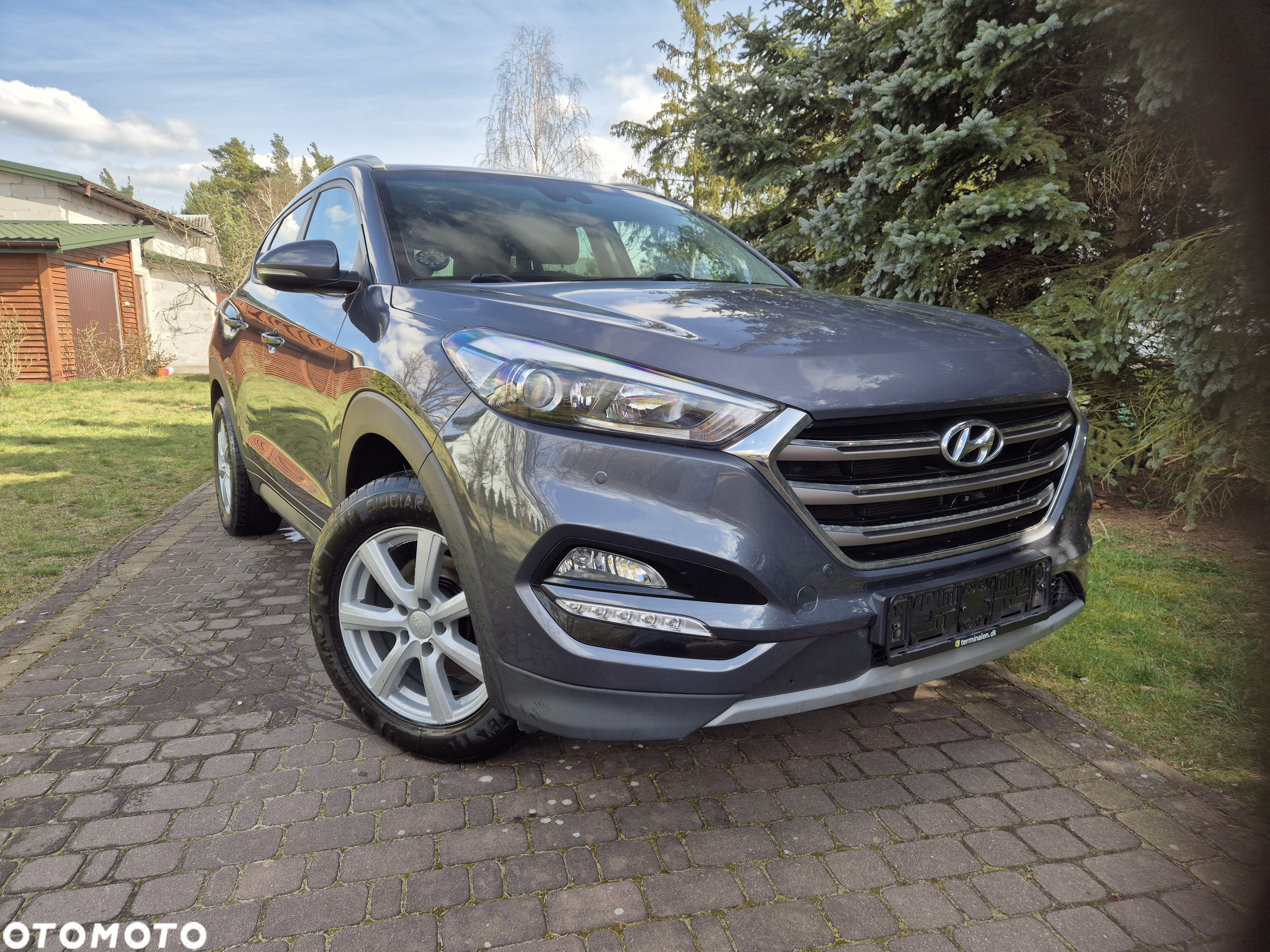 Hyundai Tucson - 2