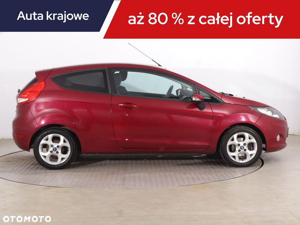 Ford Fiesta - 8