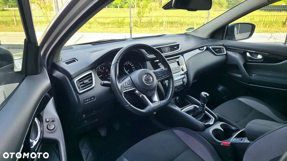 Nissan Qashqai 1.2 DIG-T N-Vision - 18