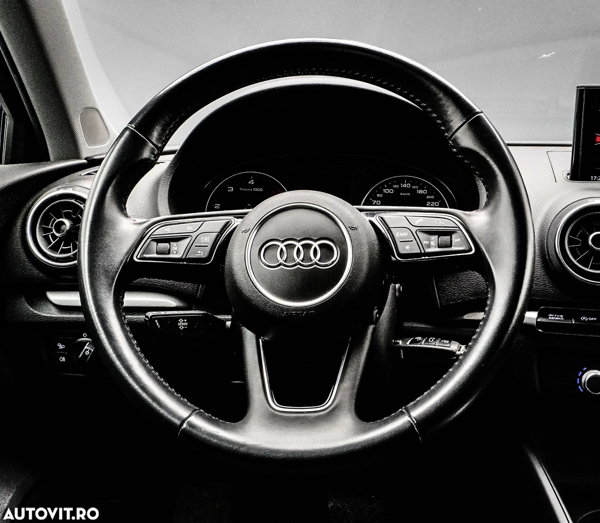 Audi A3 Sportback 1.6 TDI S tronic Design - 18