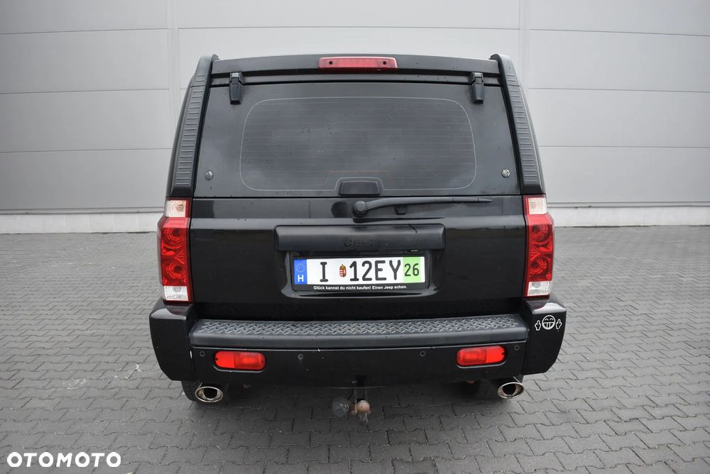 Jeep Commander - 31