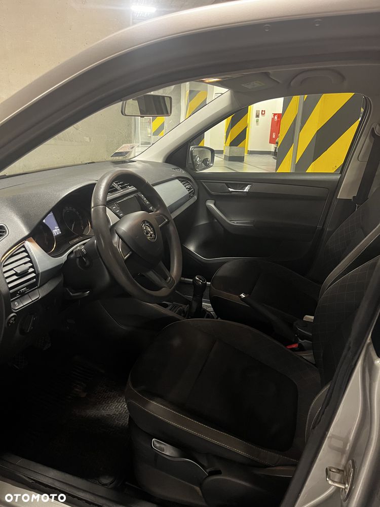 Skoda Fabia 1.0 Ambition - 11