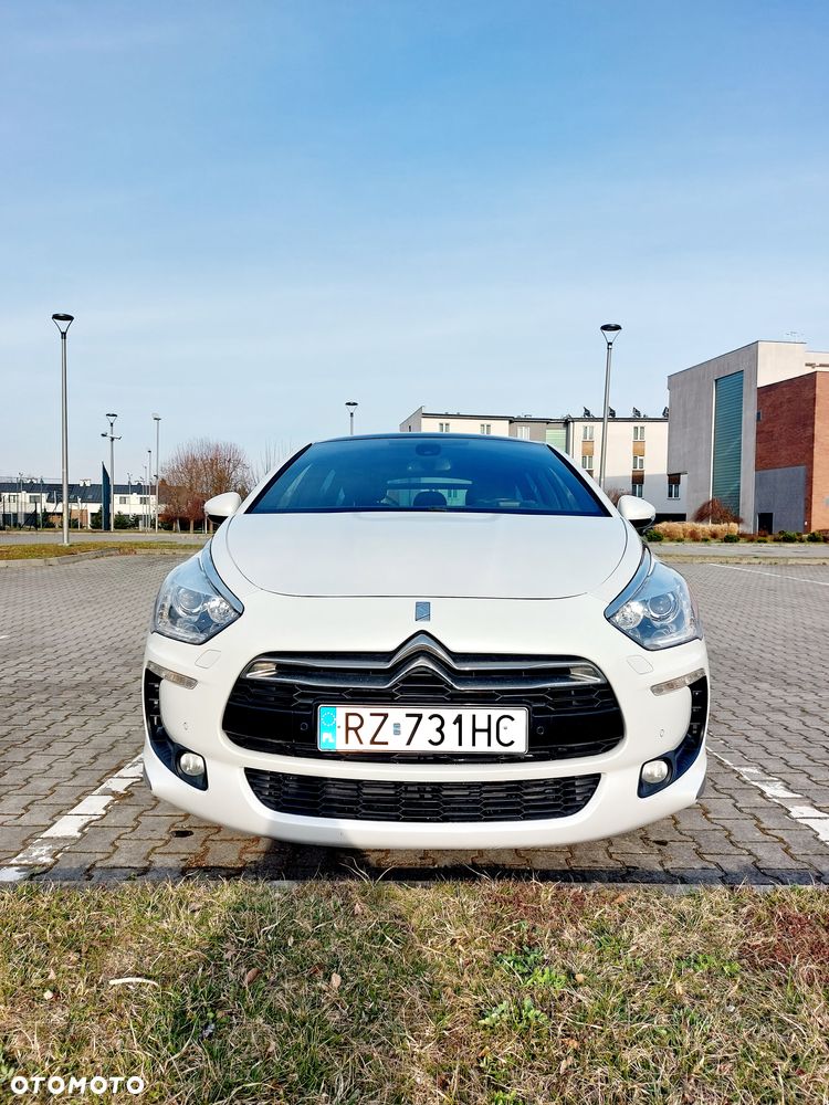 Citroën DS5 2.0 HDi Hybrid4 SoChic MCP - 2