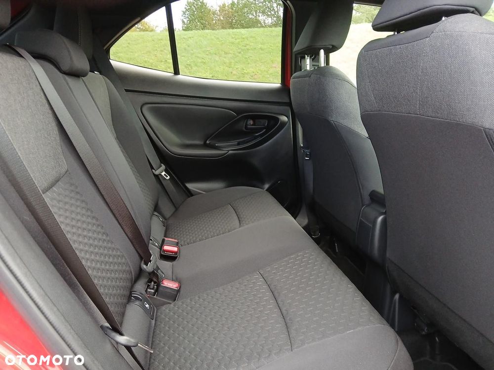 Toyota Yaris Cross Hybrid 1.5 Style - 17