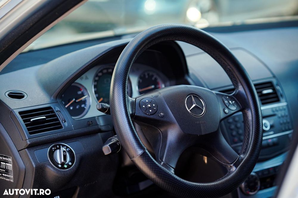 Mercedes-Benz C - 11