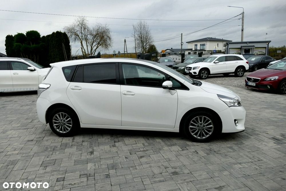 Toyota Verso 1.6 D-4D Premium - 18