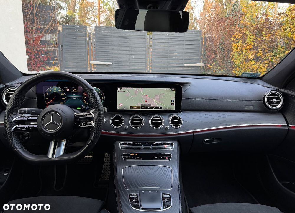 Mercedes-Benz Klasa E 300 AMG - 11