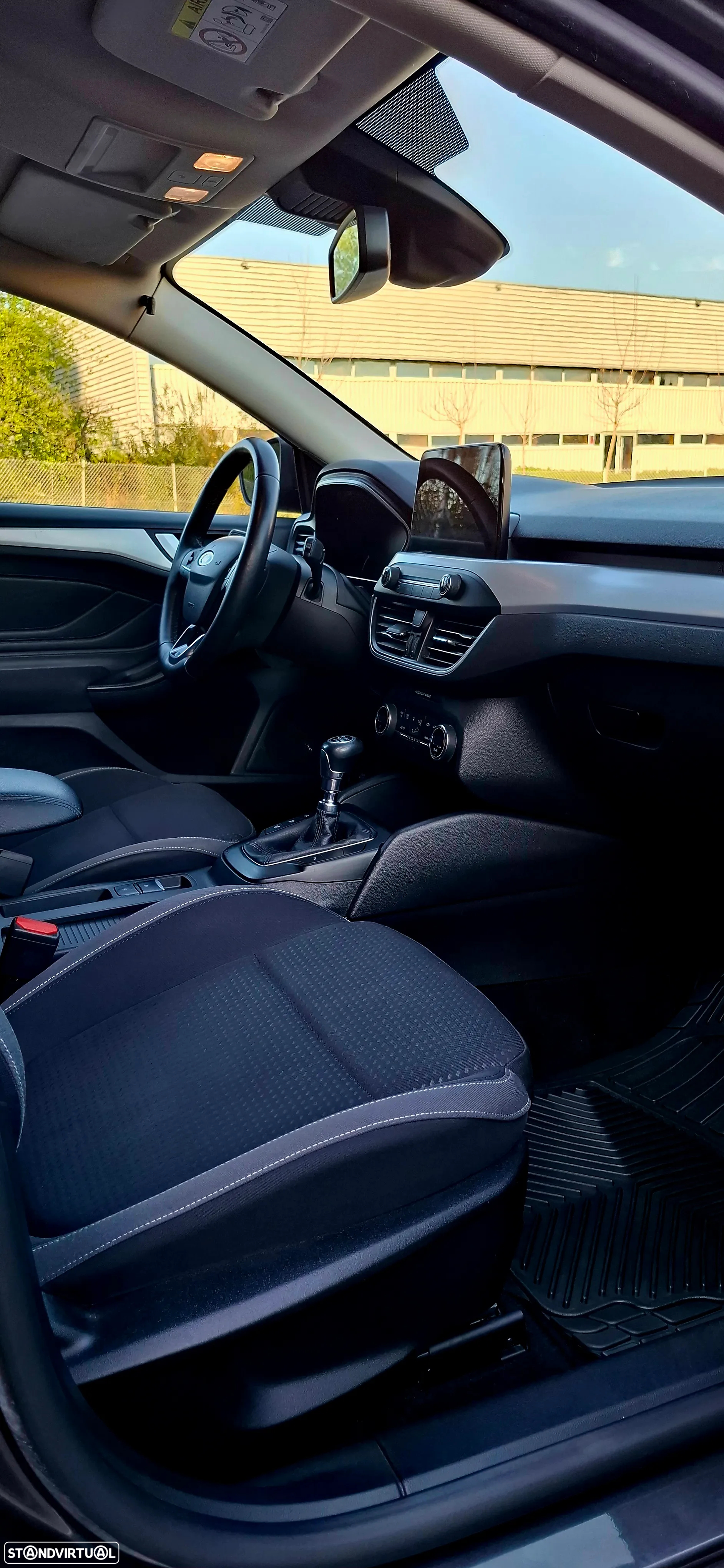 Ford Focus 1.5 TDCi EcoBlue Business - 9
