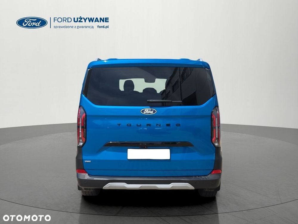 Ford Tourneo Custom - 10