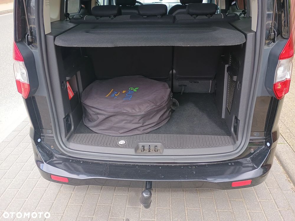 Ford Tourneo Courier 1.0 EcoBoost Titanium - 8