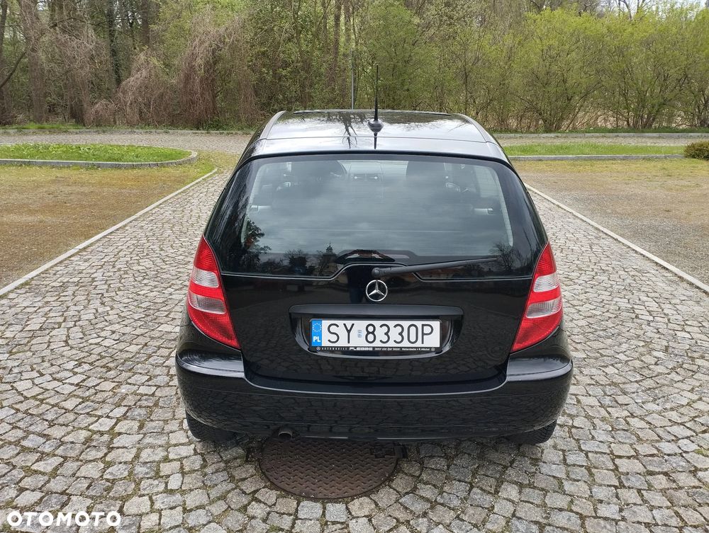 Mercedes-Benz Klasa A 150 Autotronic Elegance - 16