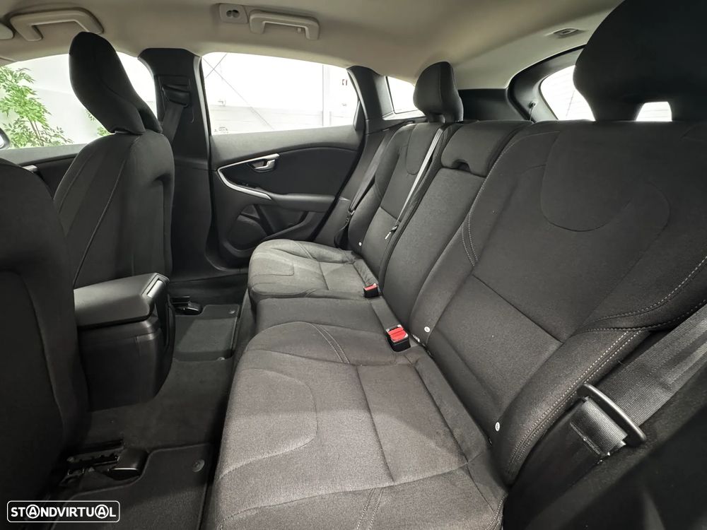 Volvo V40 2.0 D2 Kinetic Eco - 32