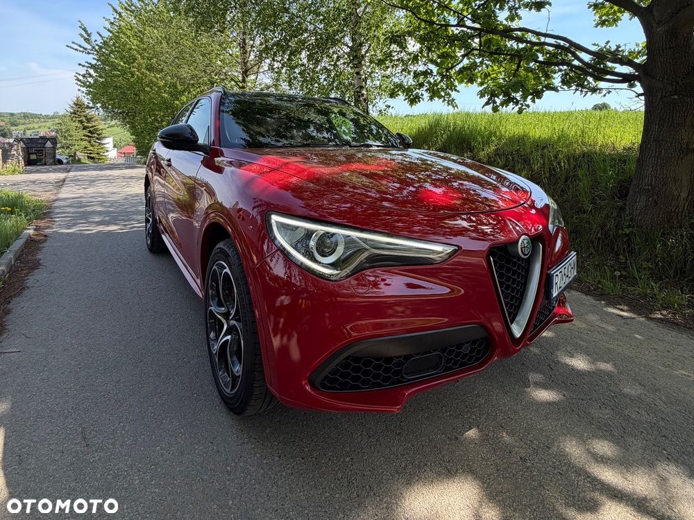 Alfa Romeo Stelvio 2.0 Turbo 16V AT8-Q4 Veloce Ti - 1