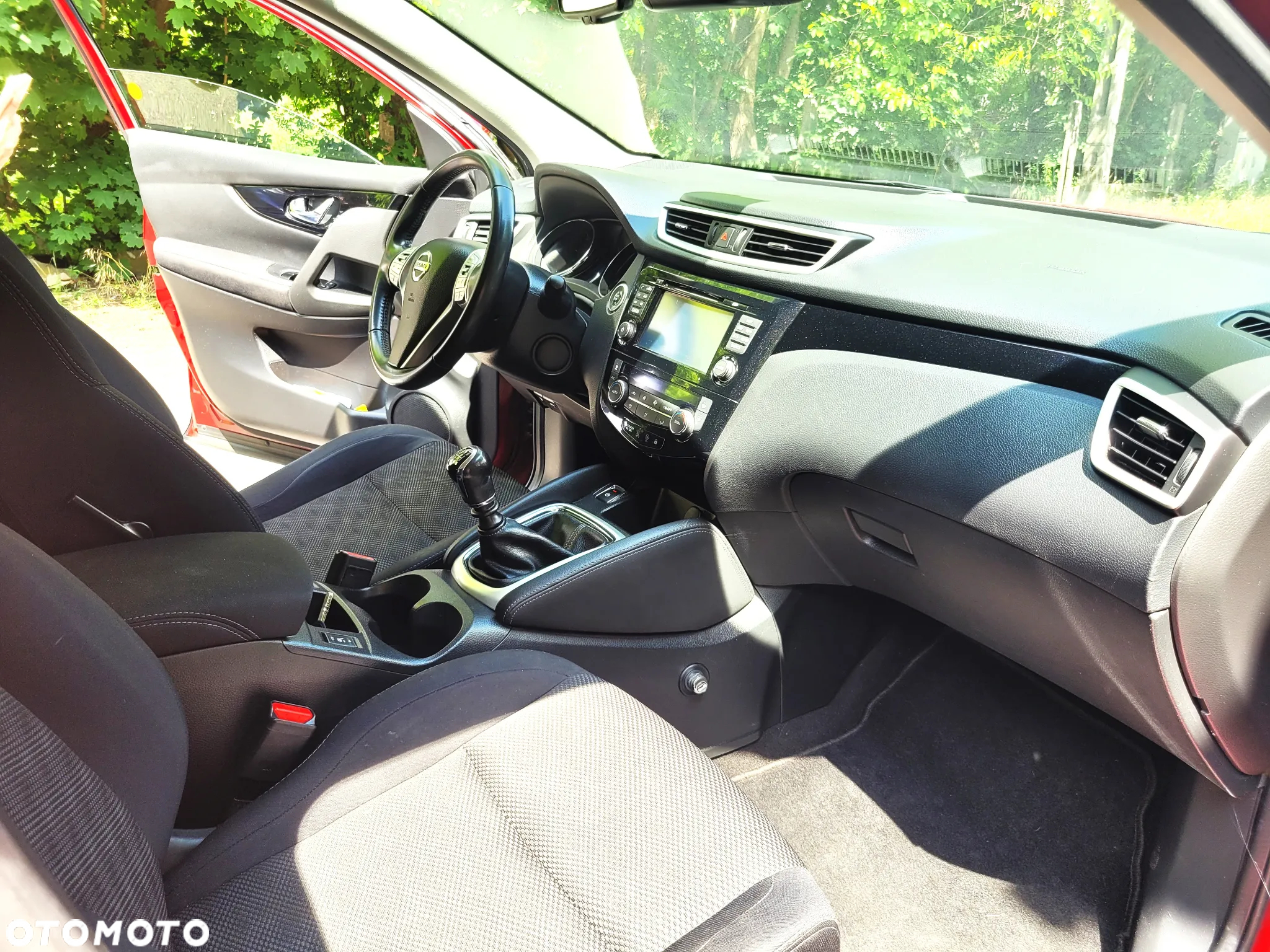 Nissan Qashqai 1.6 DCi N-Connecta - 13