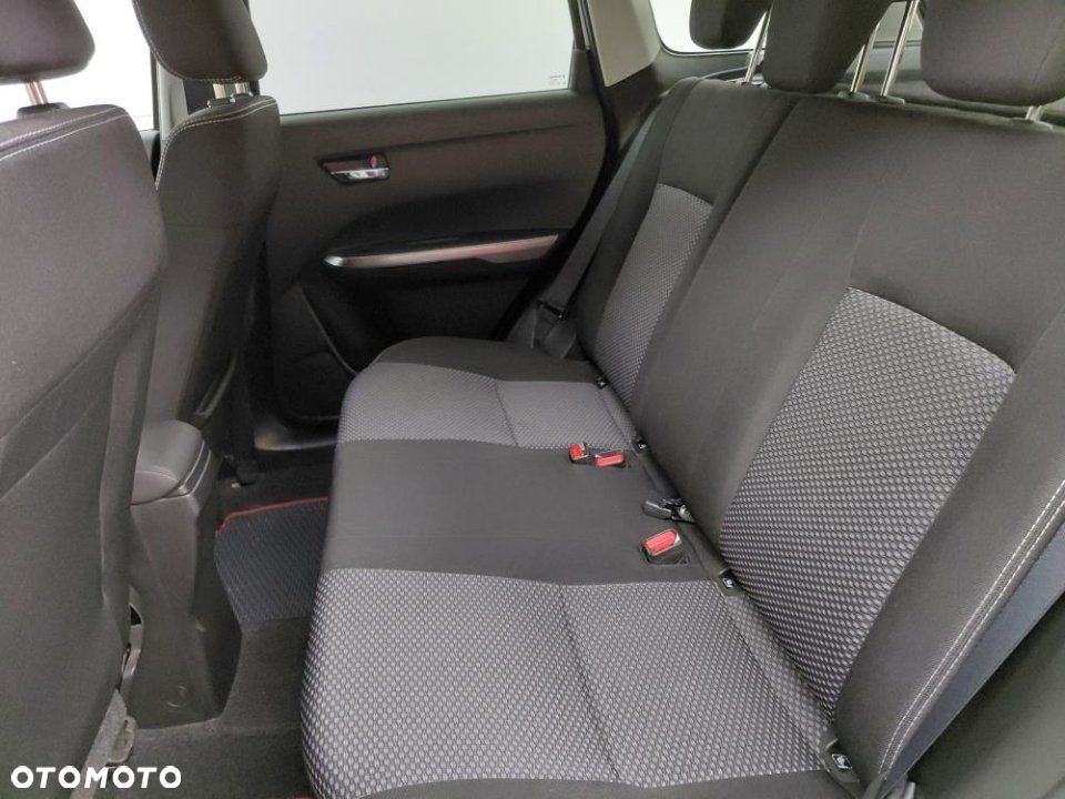 Suzuki Vitara - 13
