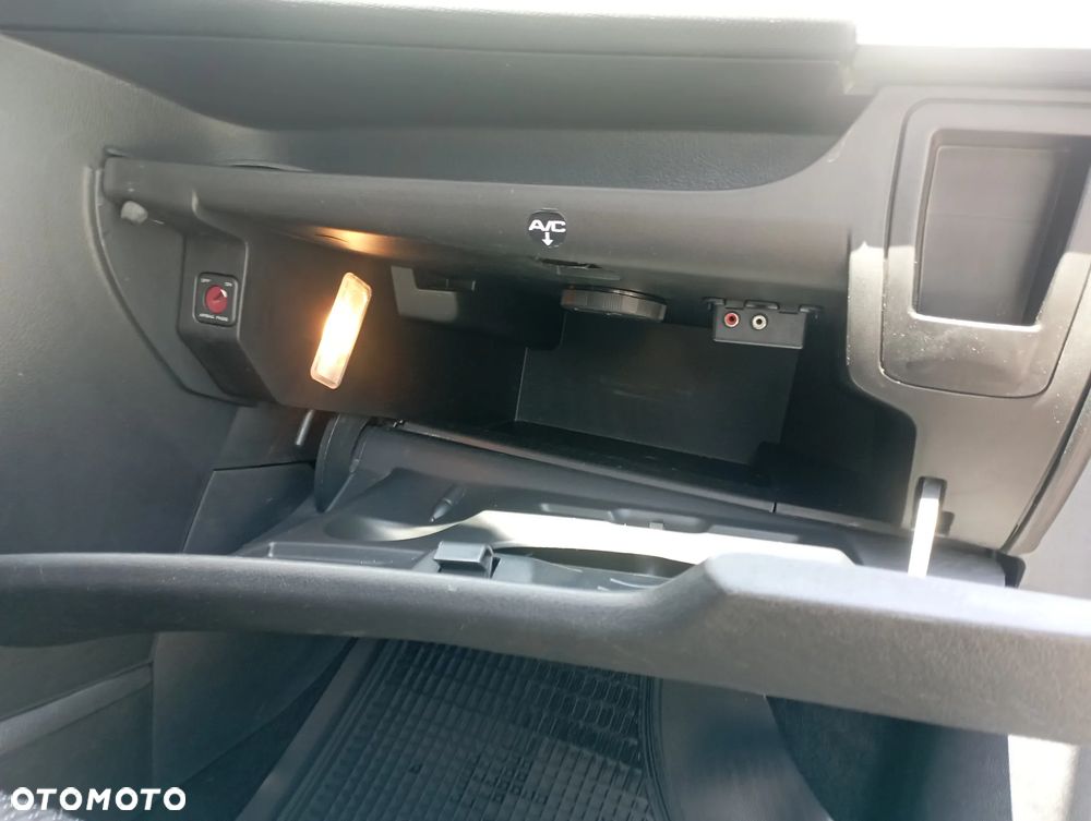 Peugeot 207 70 HDi FAP Filou - 12