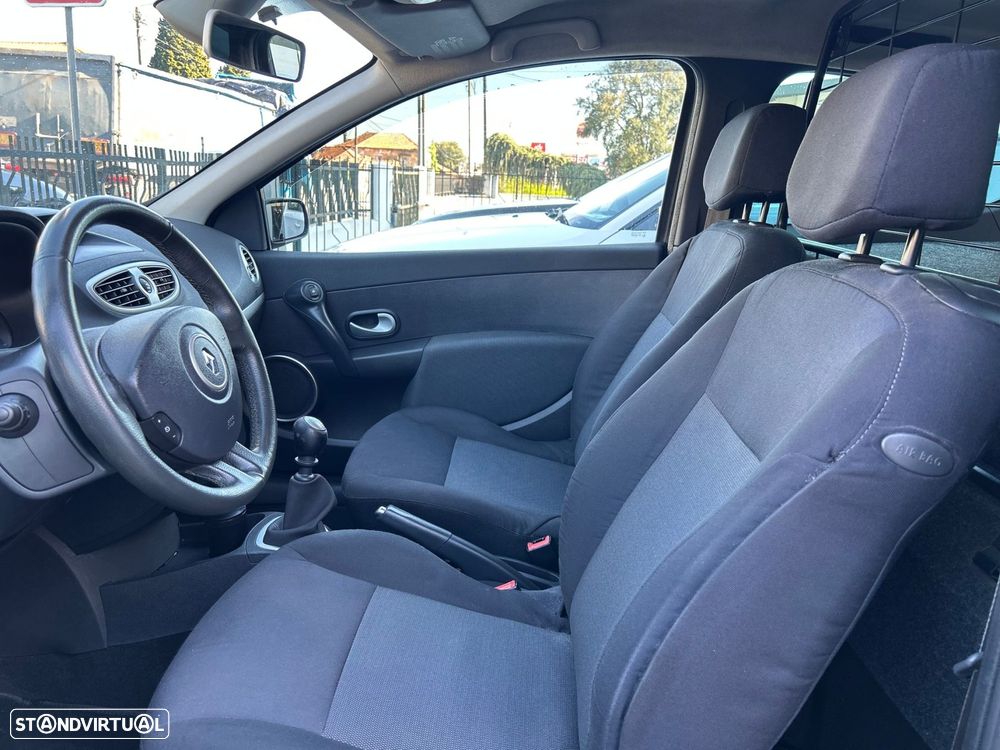 Renault Clio 1.5 dCi Dynamique S - 13