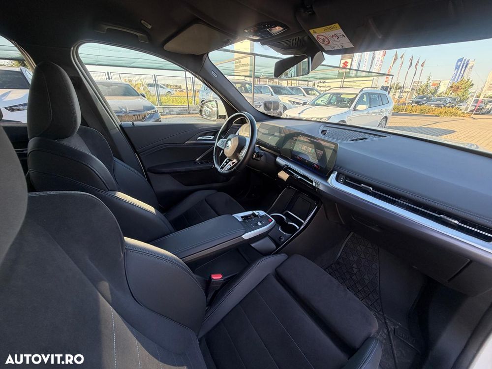 BMW iX1 xDrive30 - 11
