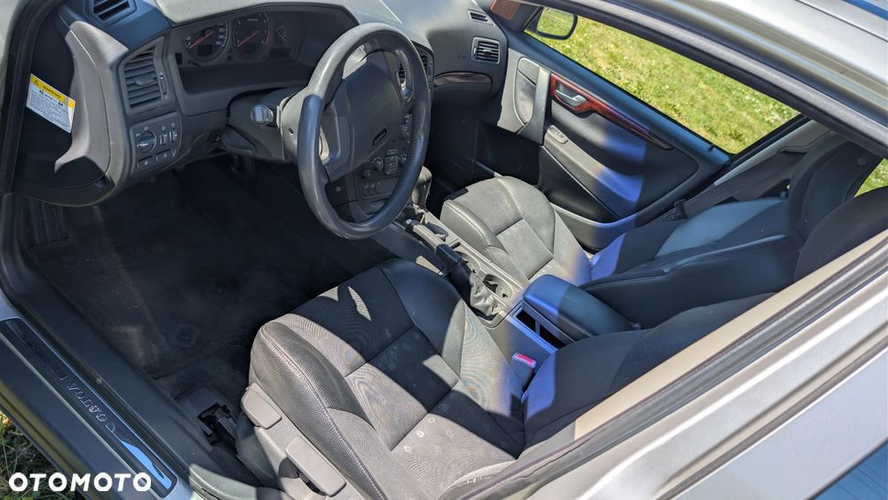 Volvo V70 2.4 Premium - 5